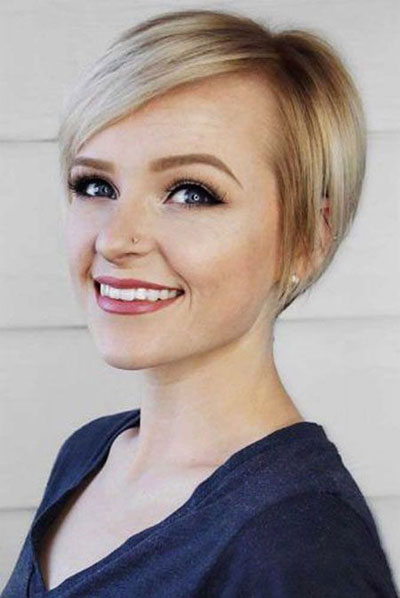 62 Amazing Short Hairstyles for Thin Hair - Fine Hair on Top / Crown Area? No Problem! These haircuts are the must if you have a typical female pattern baldness